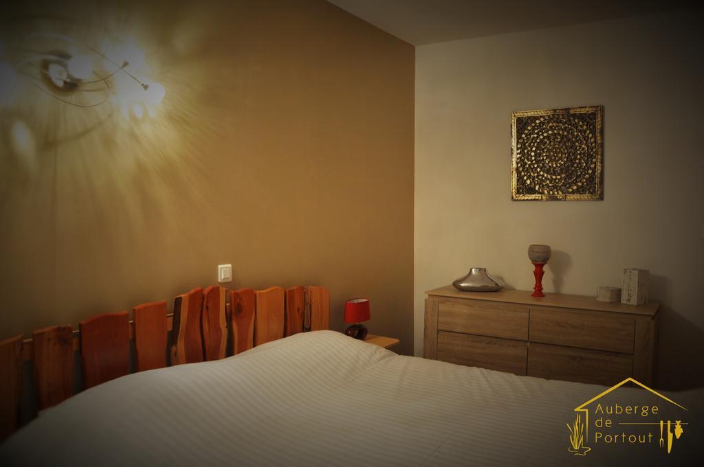 Auberge De Portout Chanaz Cameră foto