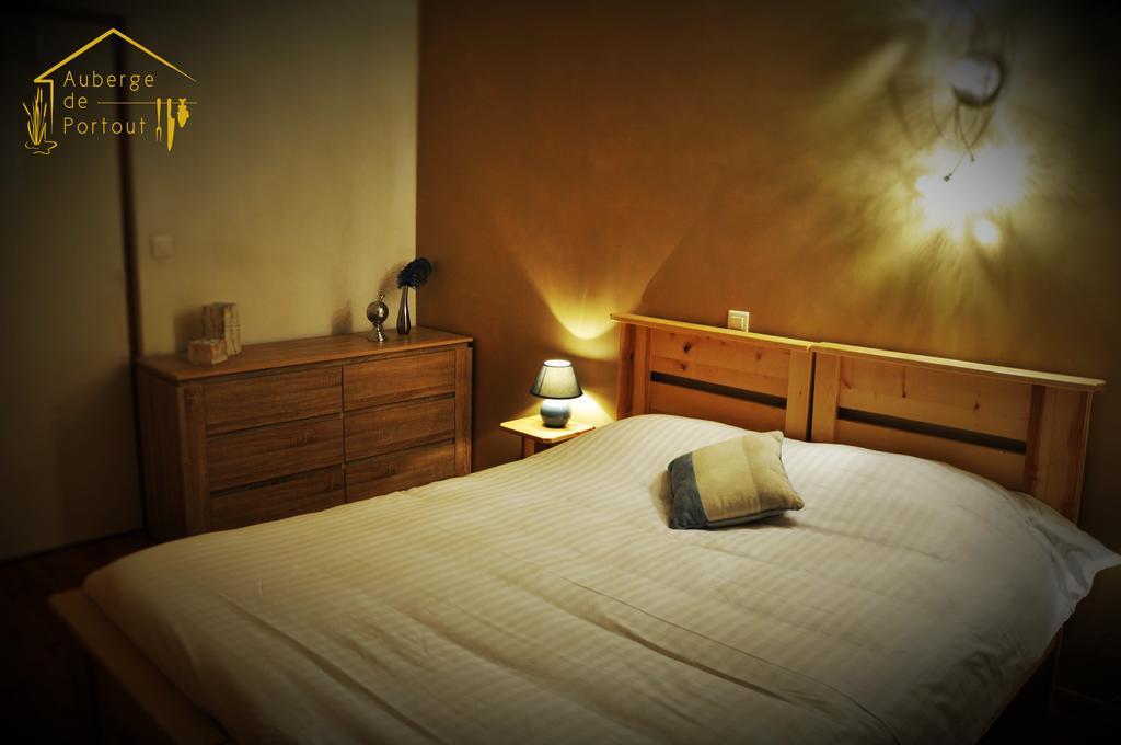 Auberge De Portout Chanaz Cameră foto